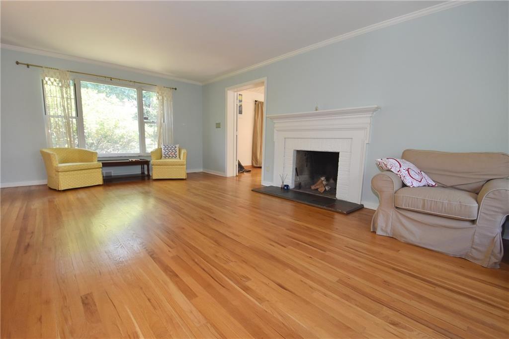 215 Farmington Road Pittsburgh, PA 15215 - Photo 8 of 45 Gallery Image 8