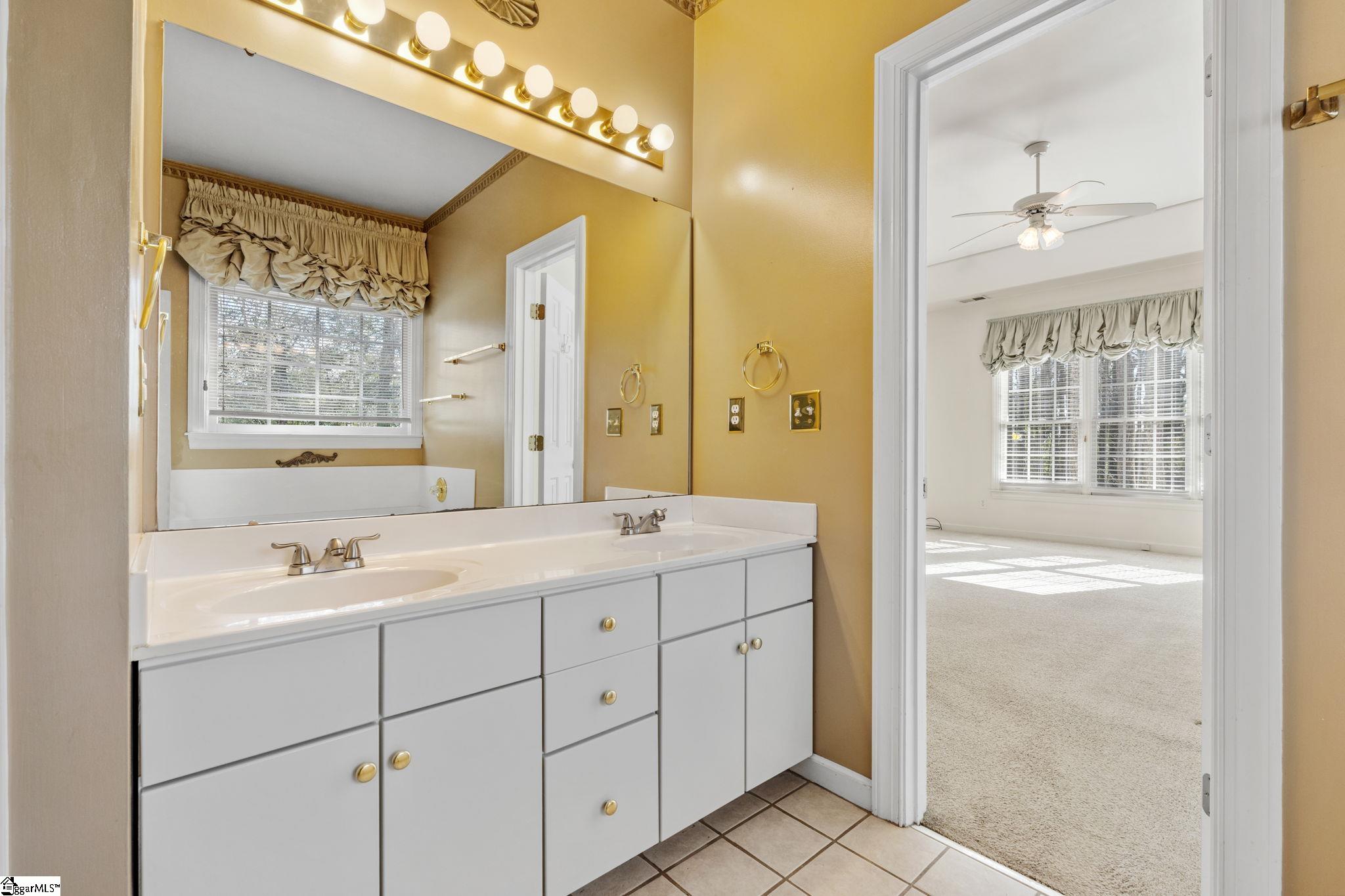 23 Overcup Court Greer, SC 29650 - Photo 16 of 31