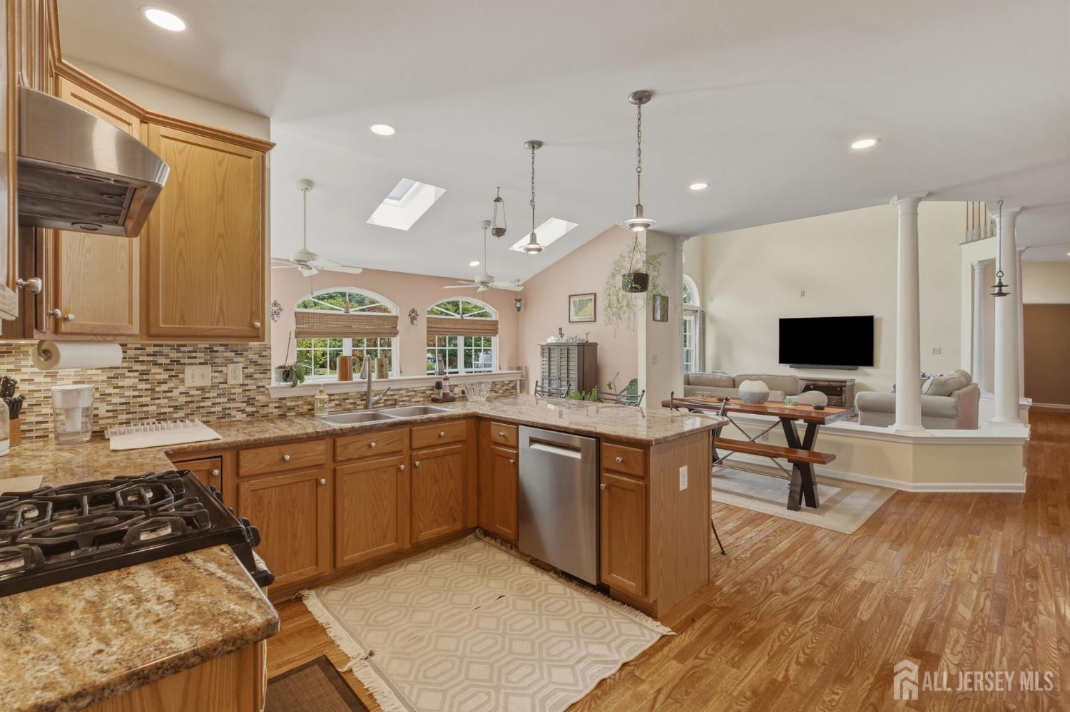 5 Rue Cezanne Somerset, NJ 08873 - Photo 14 of 50