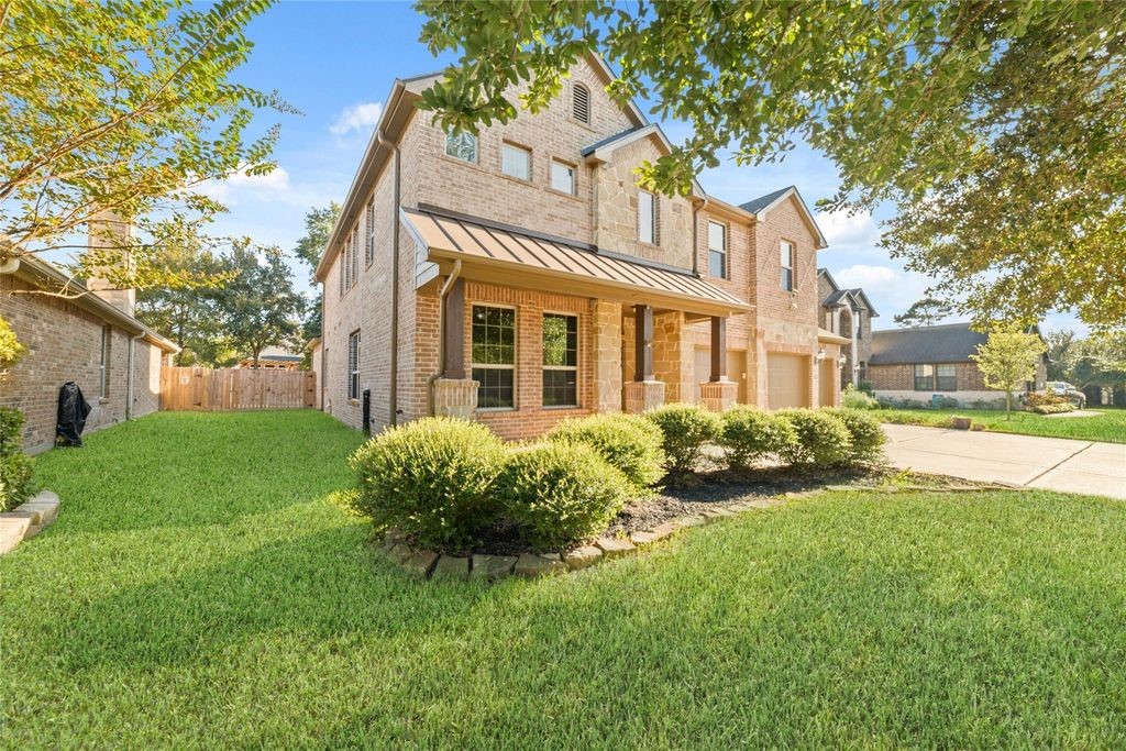 2051 Brodie Lane Conroe, TX 77301 - Photo 3 of 48