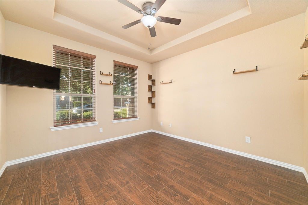 2051 Brodie Lane Conroe, TX 77301 - Photo 7 of 48