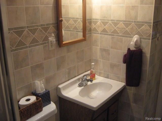 25140 Rosenbusch Boulevard Warren, MI 48089 - Photo 14 of 30 Rosenbusch 020 - Copy.JPG