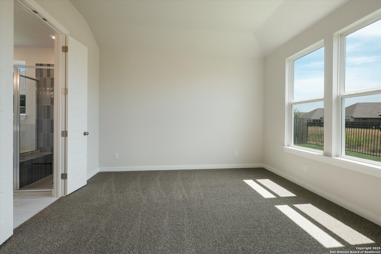 444 Foxbrook Way Cibolo, TX 78108 - Photo 14 of 32 an empty room with a window