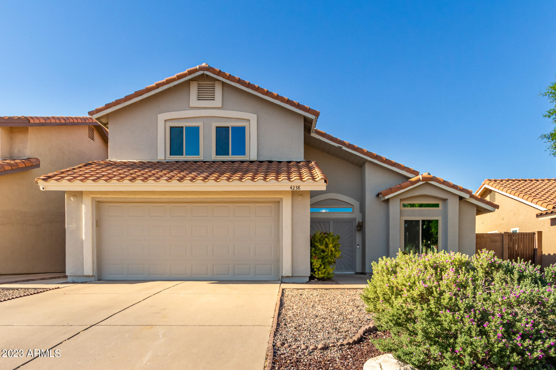 4238 East Frye Road Phoenix, AZ 85048 - Photo 1 of 35 01 Frye