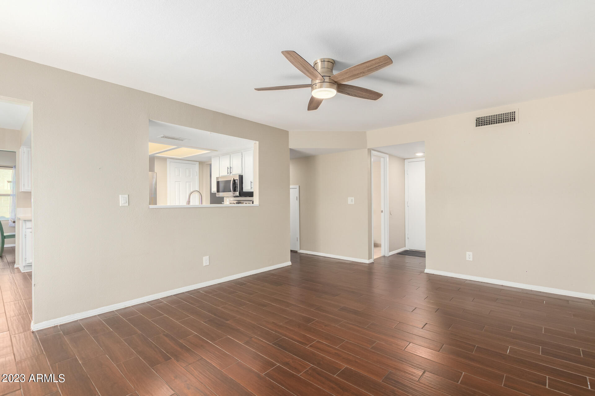 4238 East Frye Road Phoenix, AZ 85048 - Photo 12 of 35 12 Frye
