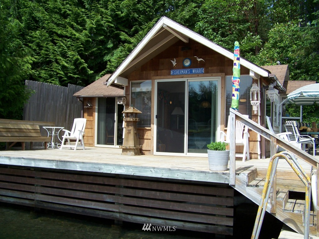 2890 East Phillips Lake Loop Road Shelton, WA 98584 - Photo 2 of 15 Gallery Image 2