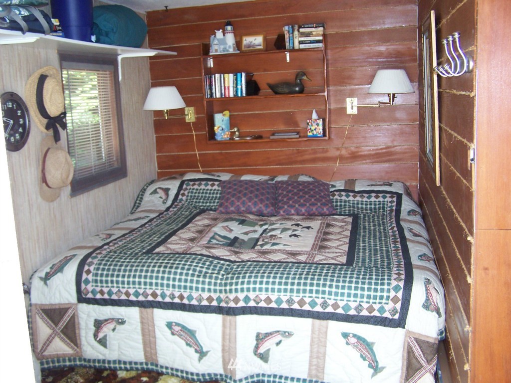 2890 East Phillips Lake Loop Road Shelton, WA 98584 - Photo 9 of 15 Gallery Image 9