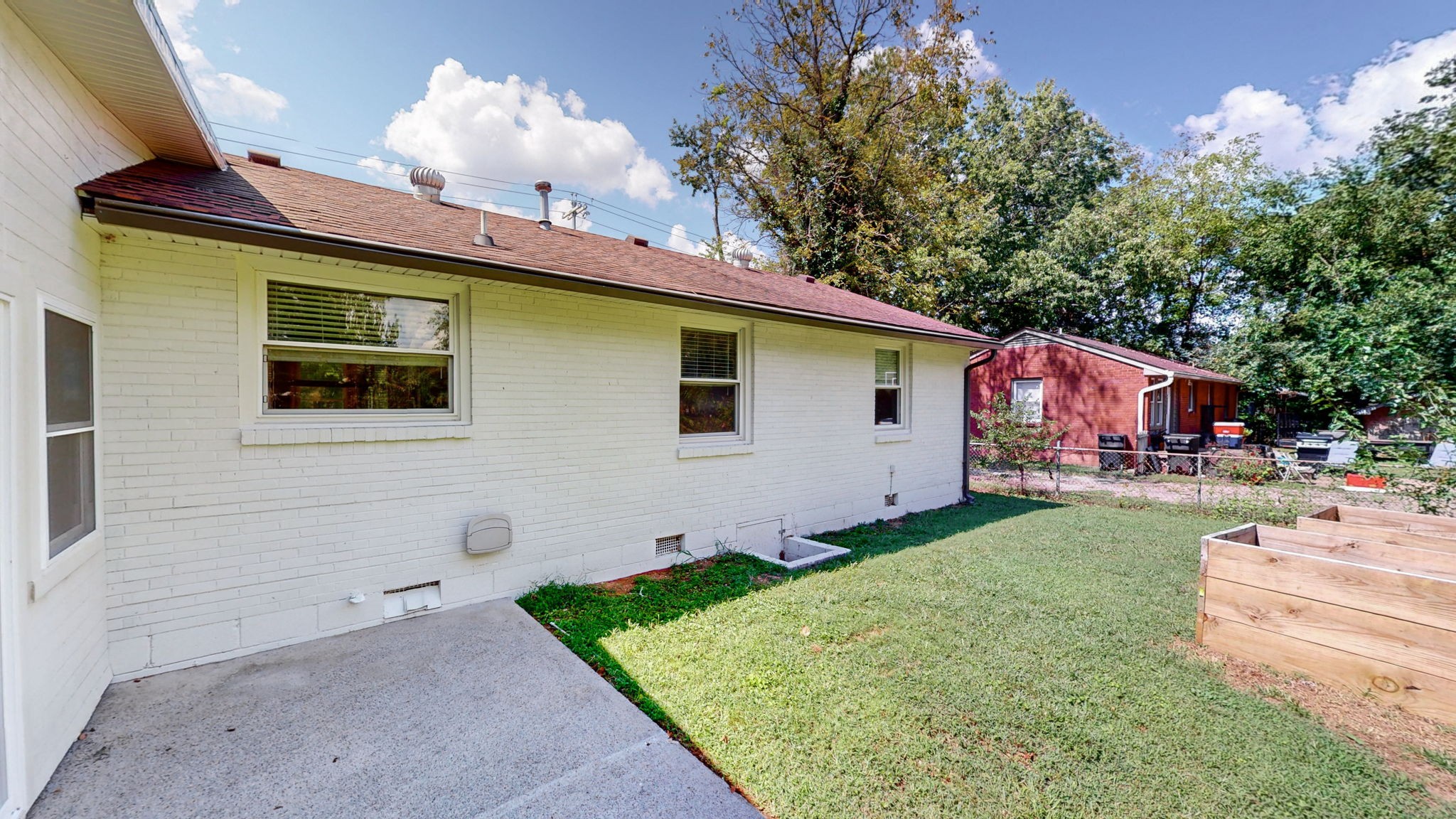 1007 Hunt Street Murfreesboro, TN 37130 - Photo 51 of 58 a front view of a house with garden