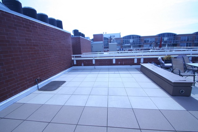 1148 West Monroe Street, Unit 5SW Chicago, IL 60607 - Photo 12 of 13 a view of a terrace