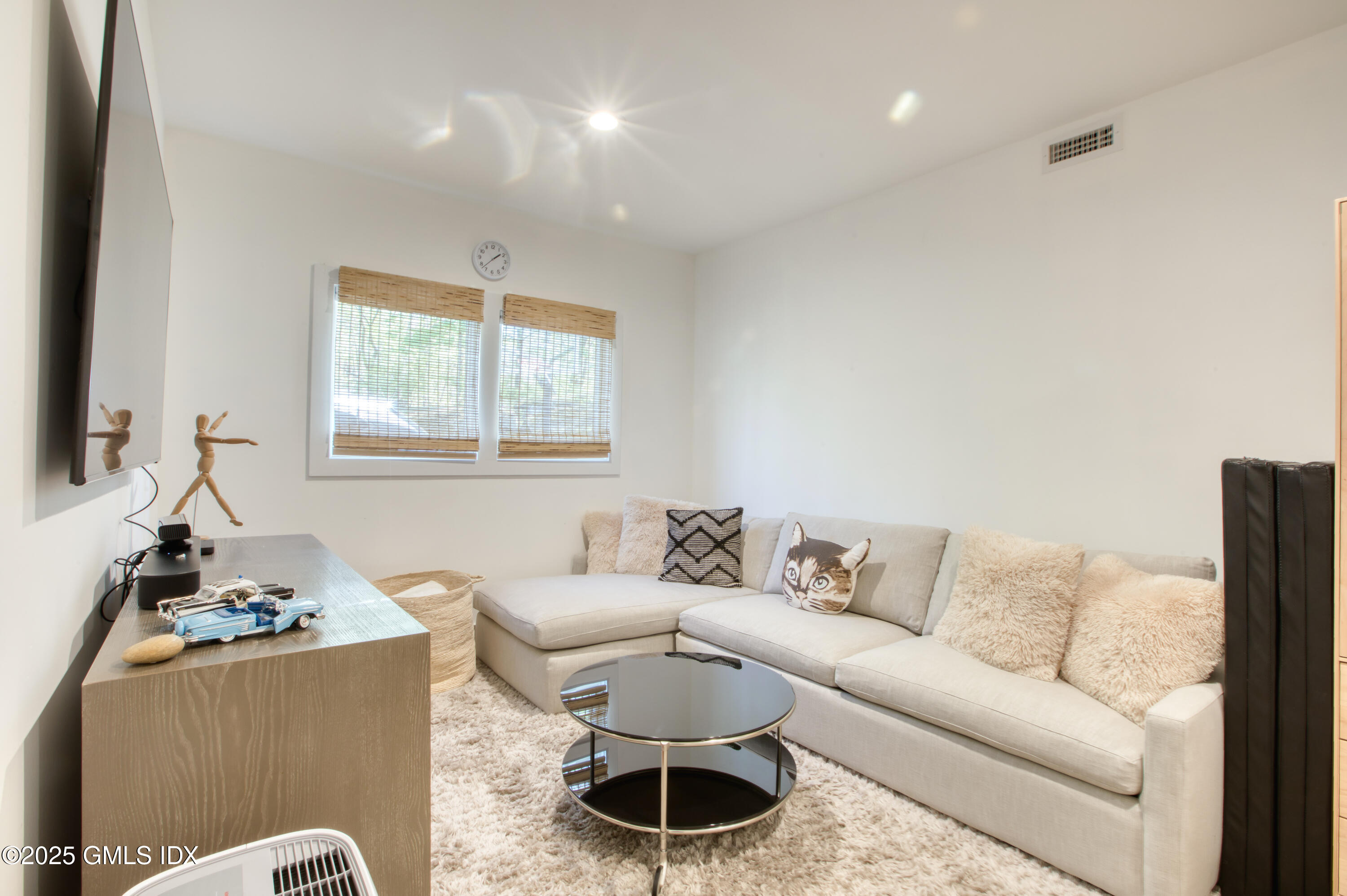 35 Dartmouth Road Cos Cob, CT 06807 - Photo 20 of 27 20