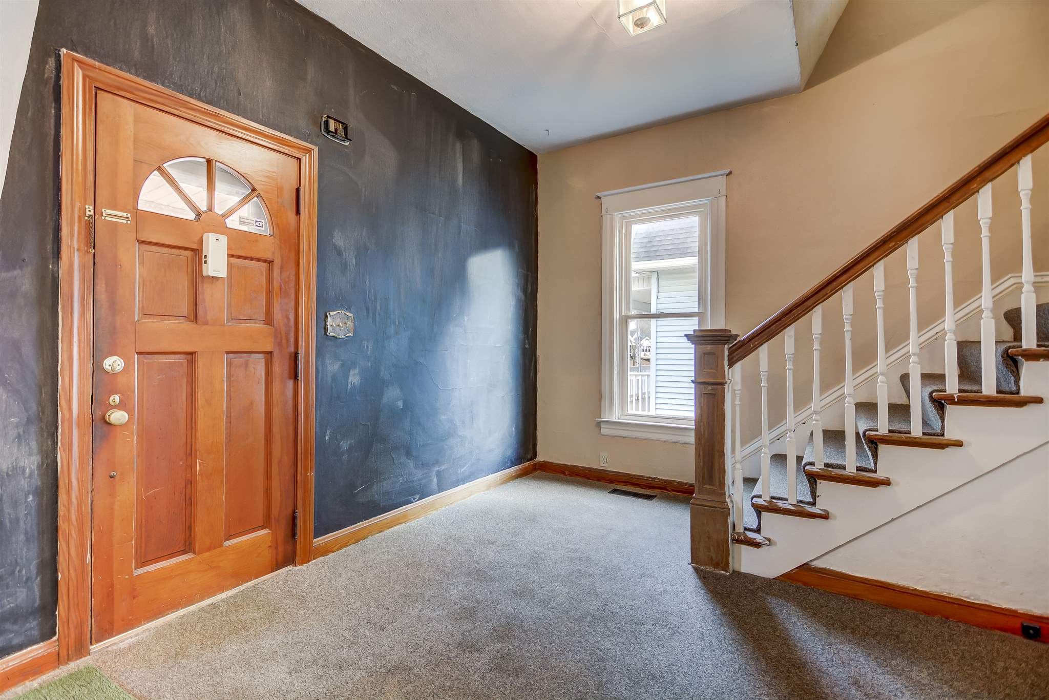 2351 South 10th Street Springfield, IL 62703 - Photo 2 of 10
