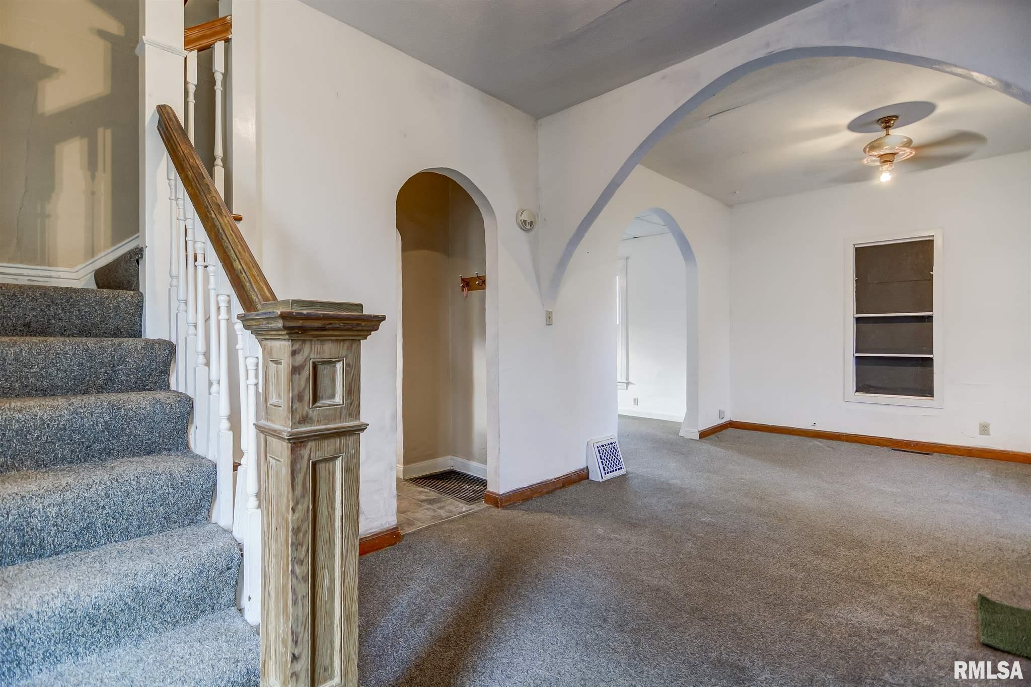 2351 South 10th Street Springfield, IL 62703 - Photo 3 of 10