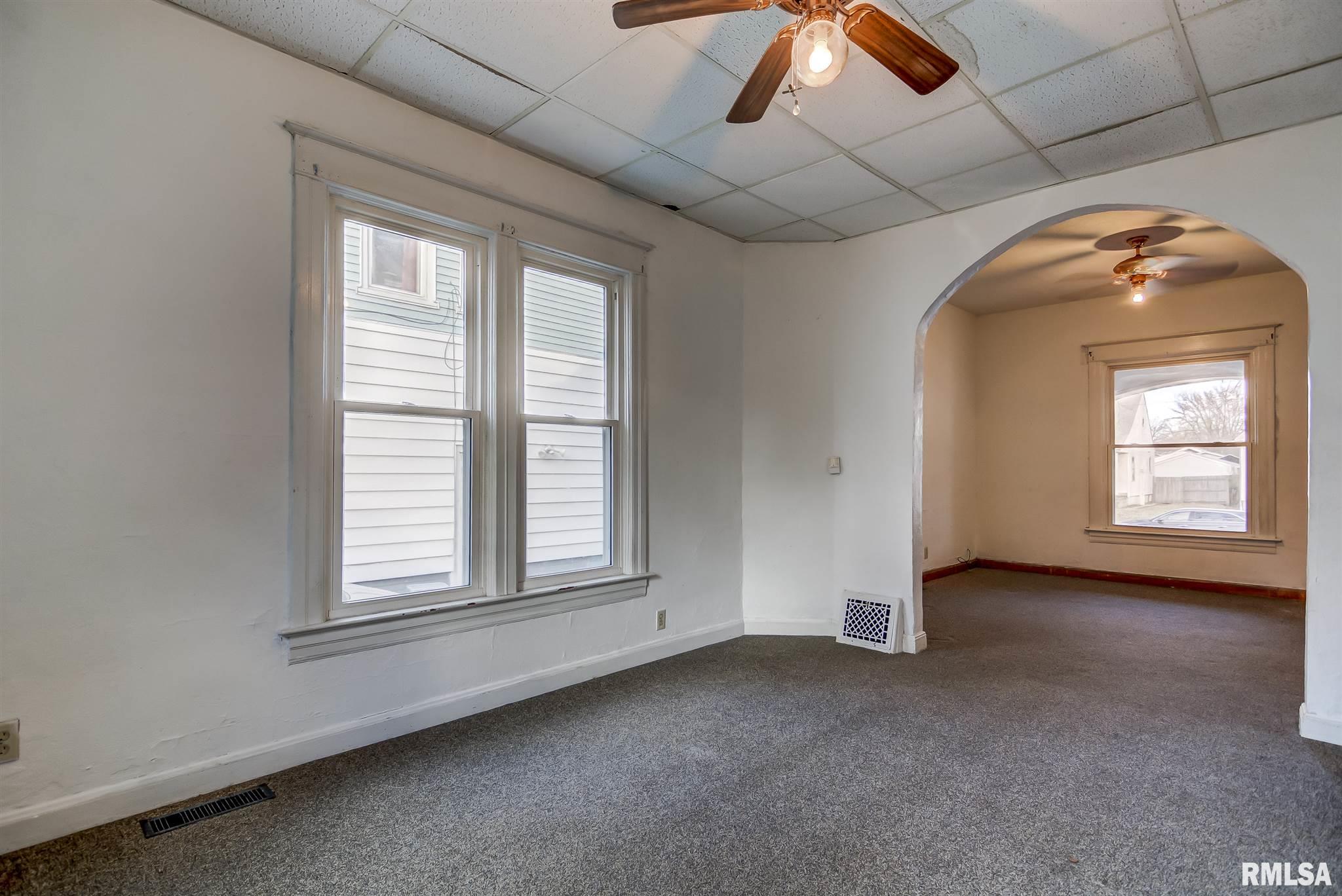 2351 South 10th Street Springfield, IL 62703 - Photo 7 of 10
