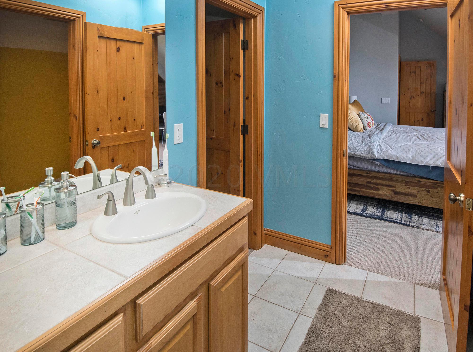 2290 Old Trail Road, Unit B Avon, CO 81620 - Photo 13 of 25 2290-Trail-Rdg-MLS_63