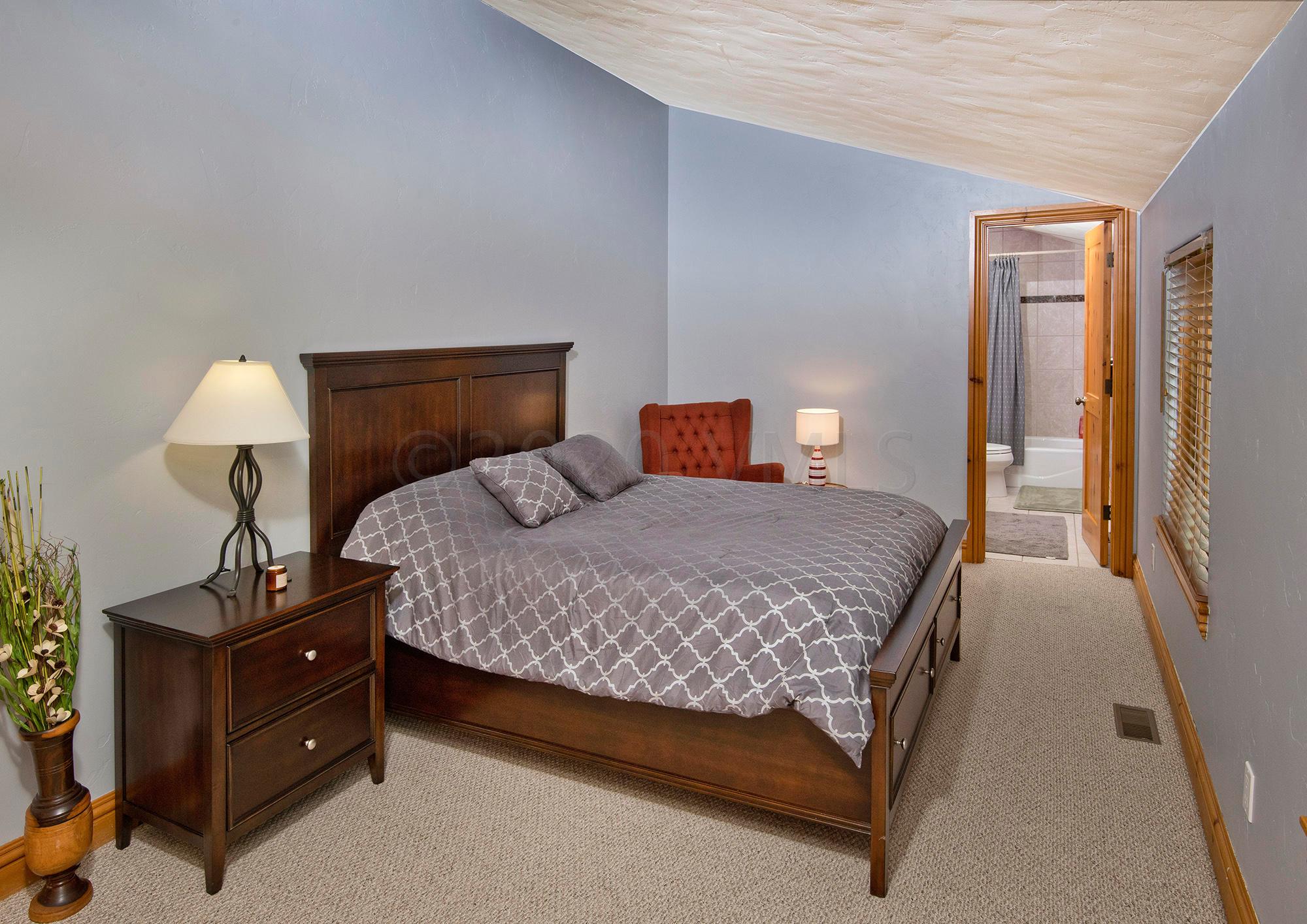 2290 Old Trail Road, Unit B Avon, CO 81620 - Photo 14 of 25 2290-Trail-Rdg-MLS_68