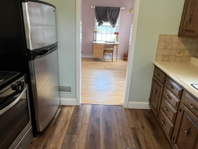 2112 30th Street Two Rivers, WI 54241 - Photo 9 of 18 Kitchen