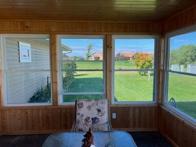 $285,000 | 902 9th Street Southwest, Perham, MN 56573