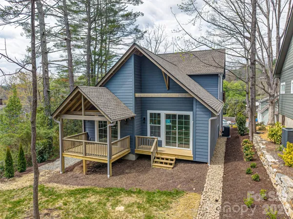 $695,000 | 551 Fisher Road, Brevard, NC 28712