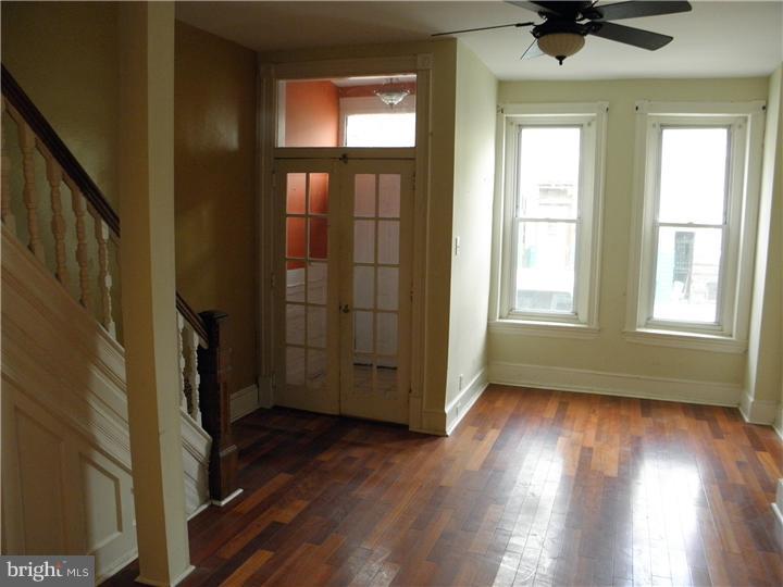418 Tasker Street Philadelphia, PA 19148 - Photo 3 of 6 Gallery Image 3