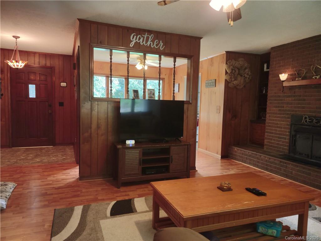 152 Willis Hill Road Canton, NC 28716 - Photo 7 of 34