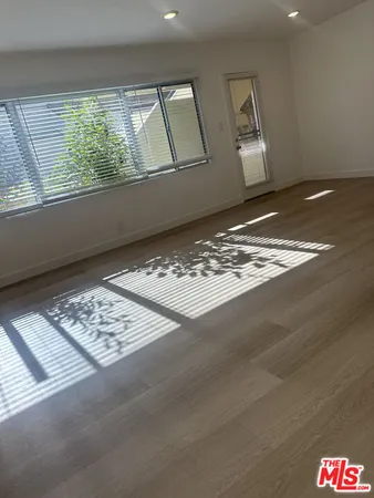 $3,450 | 228 South Doheny Drive, Unit 1, Beverly Hills, CA 90211