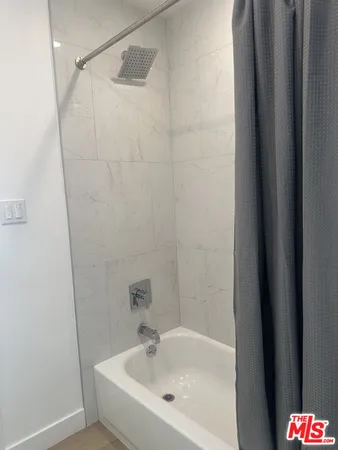 $3,450 | 228 South Doheny Drive, Unit 1, Beverly Hills, CA 90211
