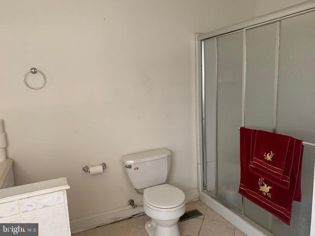 1900 Monumental Road Baltimore, MD 21222 - Photo 13 of 41 full bath with shower