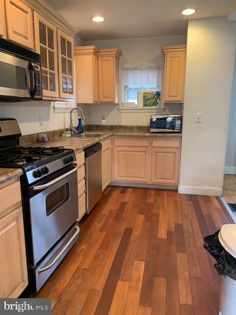 1900 Monumental Road Baltimore, MD 21222 - Photo 17 of 41