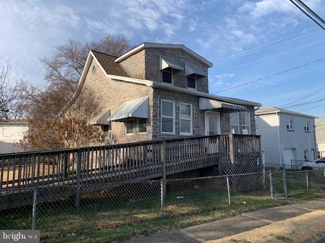 1900 Monumental Road Baltimore, MD 21222 - Photo 3 of 41 This home is ready for your personal touches!