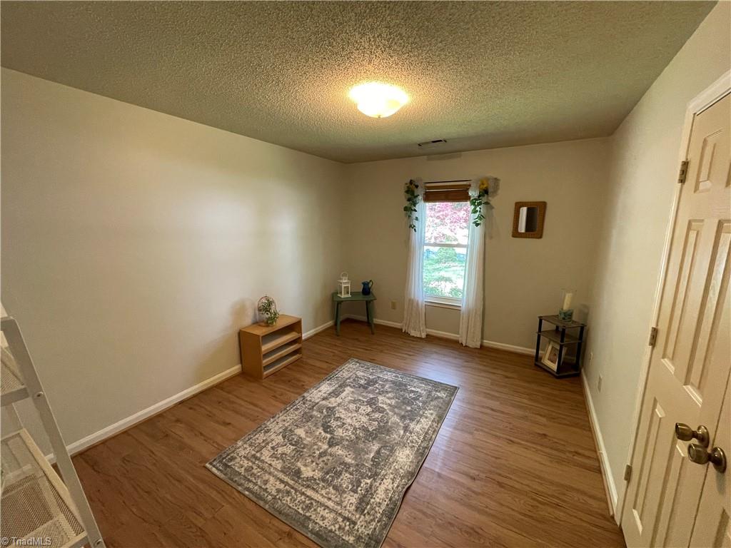 4507 Eagle Rock Road Greensboro, NC 27410 - Photo 11 of 19