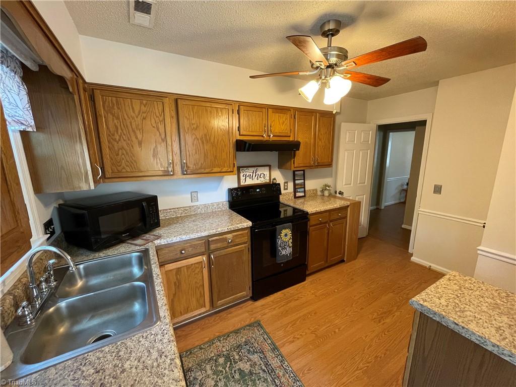 4507 Eagle Rock Road Greensboro, NC 27410 - Photo 6 of 19