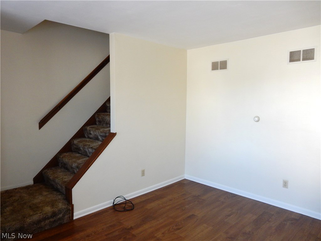 6160 Clingan Road Youngstown, OH 44514 - Photo 8 of 30 Gallery Image 8