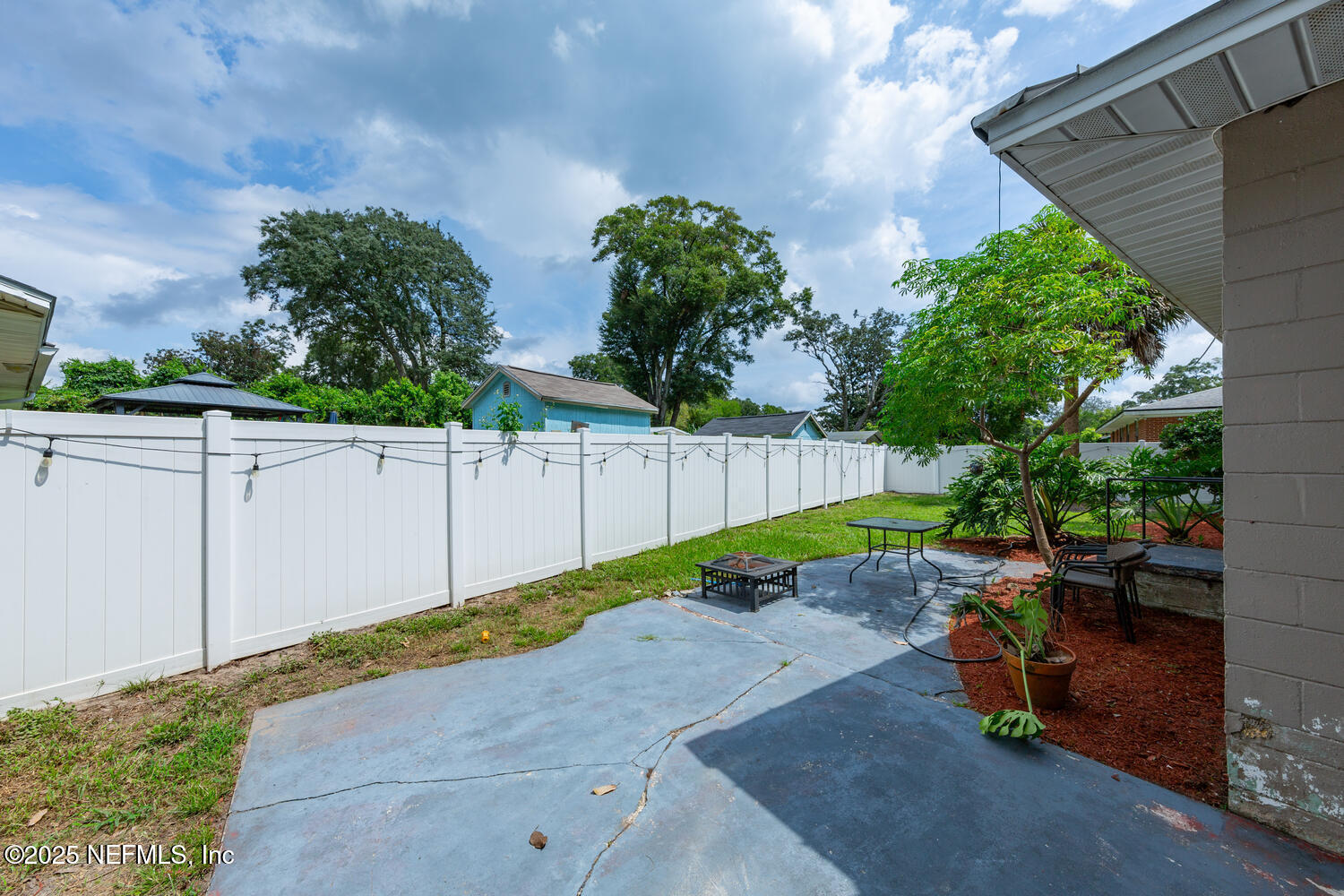 8309 Calento Street Jacksonville, FL 32211 - Photo 23 of 25 a view of a backyard