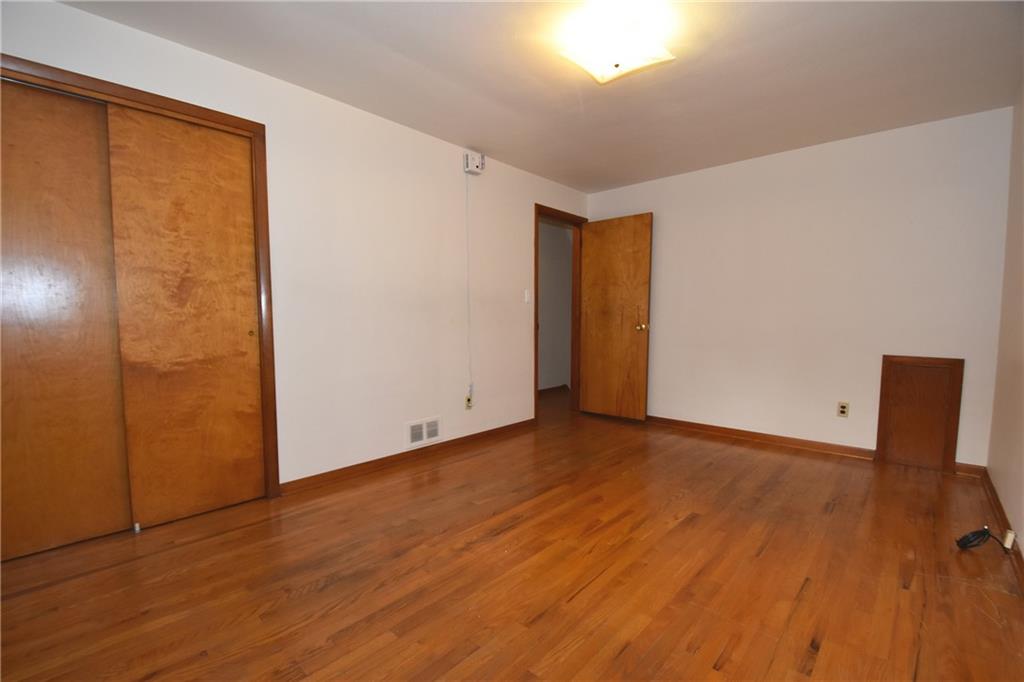 3951 Edge Road Pittsburgh, PA 15227 - Photo 10 of 20 Gallery Image 10