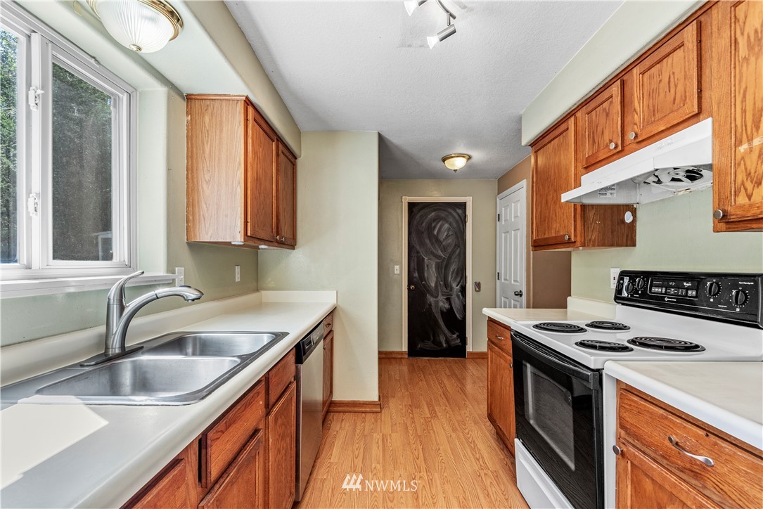 409 Rons Court Kelso, WA 98626 - Photo 11 of 26 Gallery Image 11