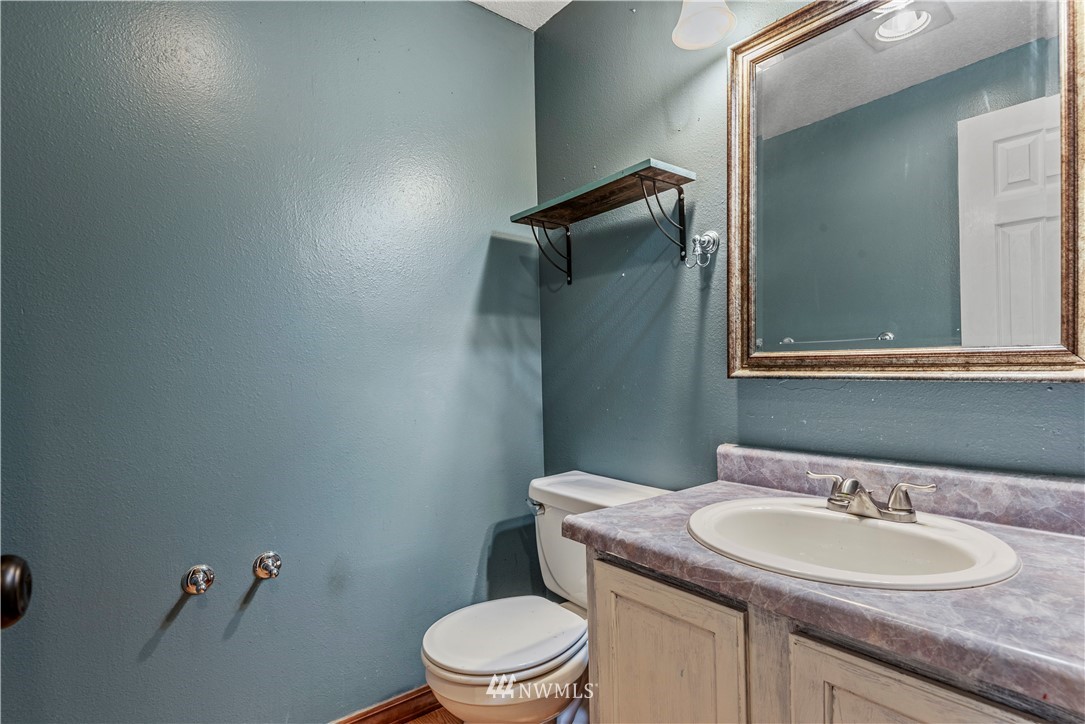 409 Rons Court Kelso, WA 98626 - Photo 13 of 26 Gallery Image 13