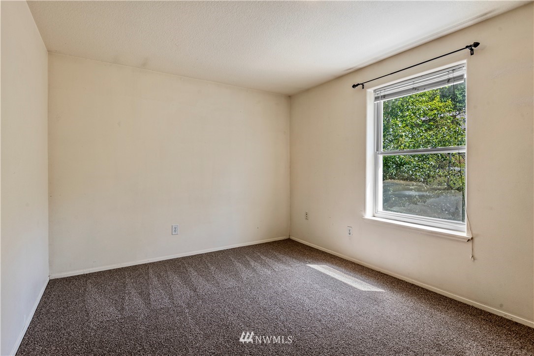 409 Rons Court Kelso, WA 98626 - Photo 17 of 26 Gallery Image 17