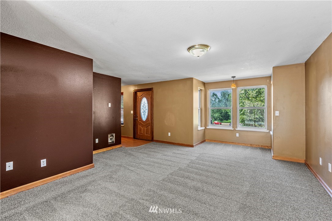 409 Rons Court Kelso, WA 98626 - Photo 7 of 26 Gallery Image 7