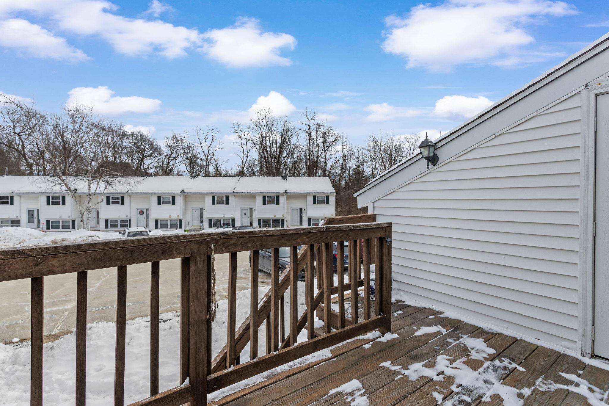 883 Mammoth Road, Unit 503 Manchester, NH 03104 - Photo 9 of 31