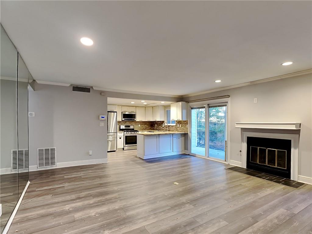 31 Matawan Circle Smyrna, GA 30080 - Photo 4 of 20