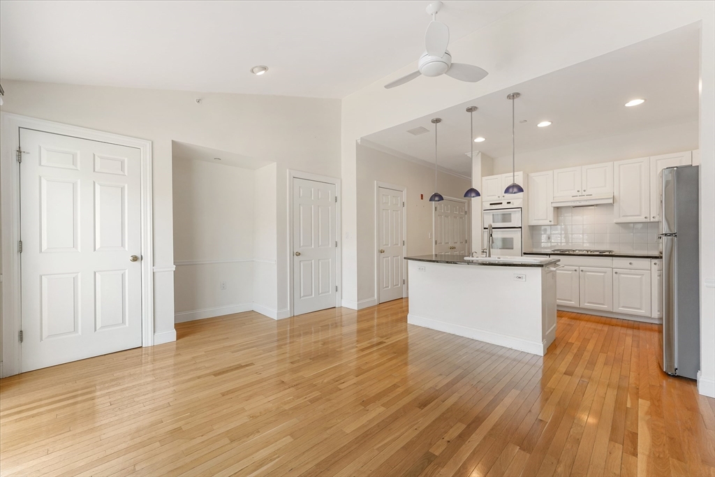 55 Chelsea Street, Unit 55 Boston, MA 02129 - Photo 5 of 22