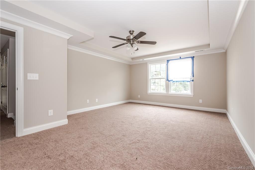 657 Fielding Road Charlotte, NC 28214 - Photo 7 of 8 Gallery Image 7