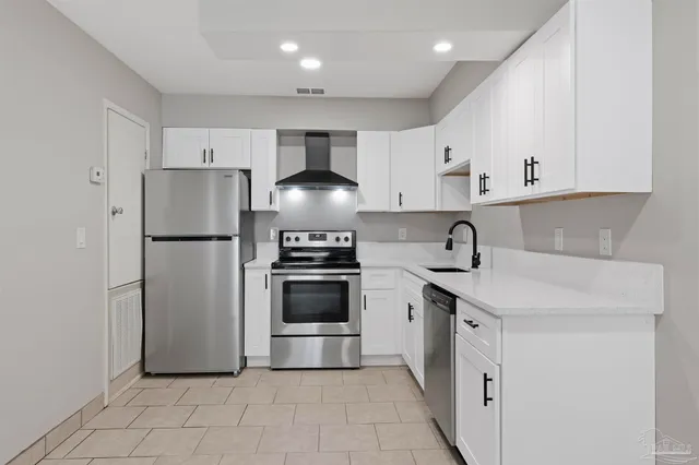 an empty room with an entryway