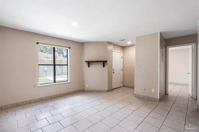 $1,200 | 6366 West Fairfield Drive, Unit C, Pensacola, FL 32506