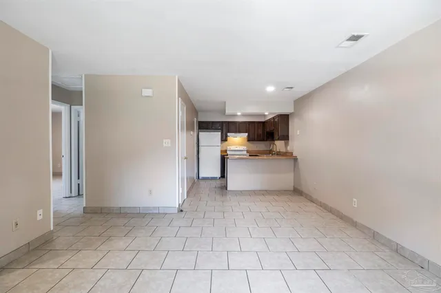 $1,200 | 6366 West Fairfield Drive, Unit C, Pensacola, FL 32506