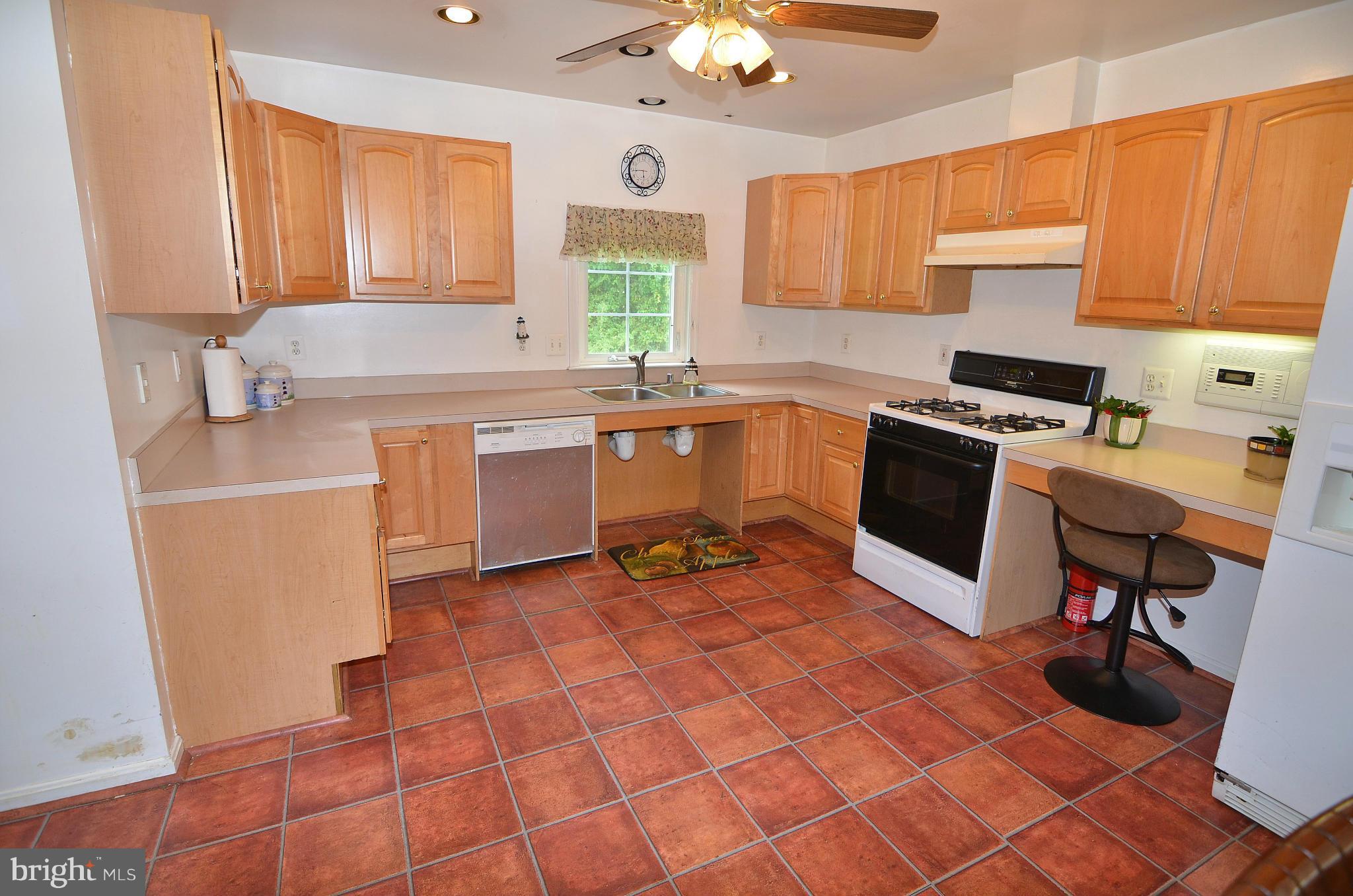 4403 Travancore Road Randallstown, MD 21133 - Photo 8 of 23 Kitchen