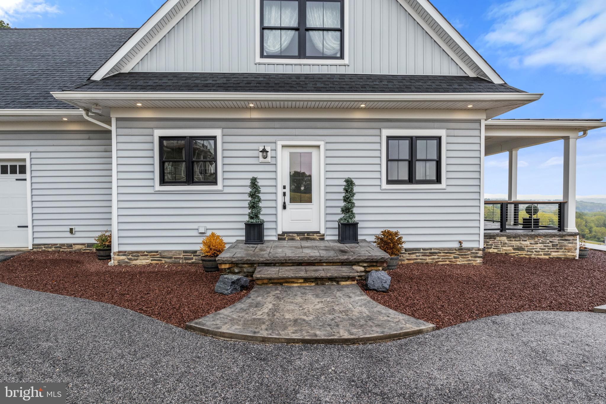 4073 Landis Road Hanover, PA 17331 - Photo 5 of 100