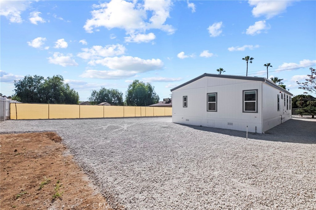 32934 9th Street Winchester, CA 92596 - Photo 25 of 35 backyard