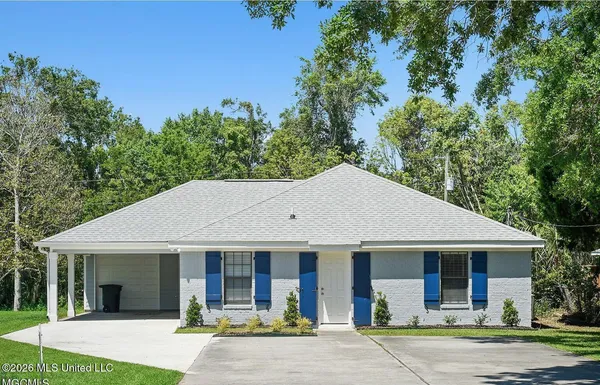 $585,000 | 405 Ulman Avenue, Bay St. Louis, MS 39520