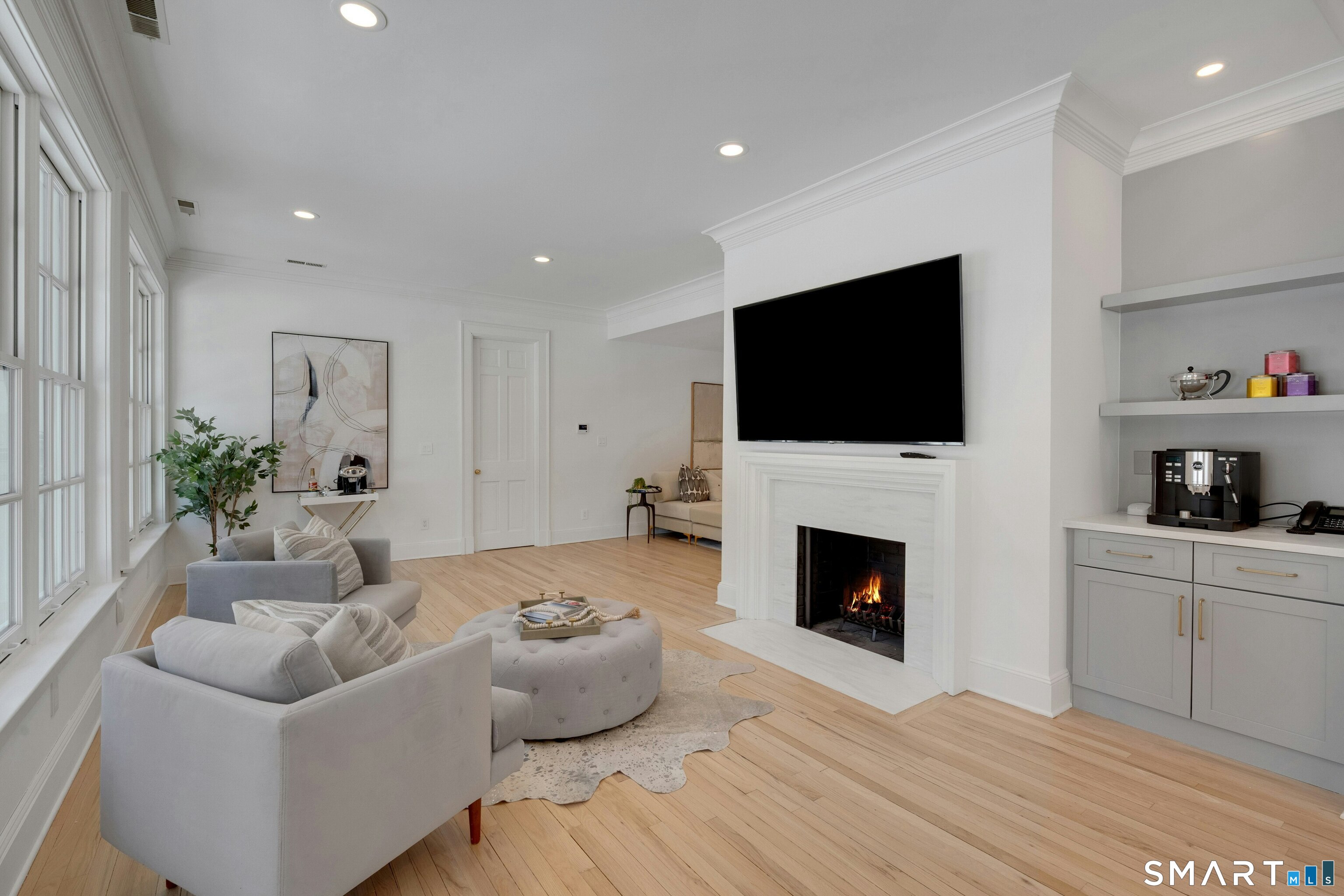 108 Husted Lane Greenwich, CT 06830 - Photo 13 of 40